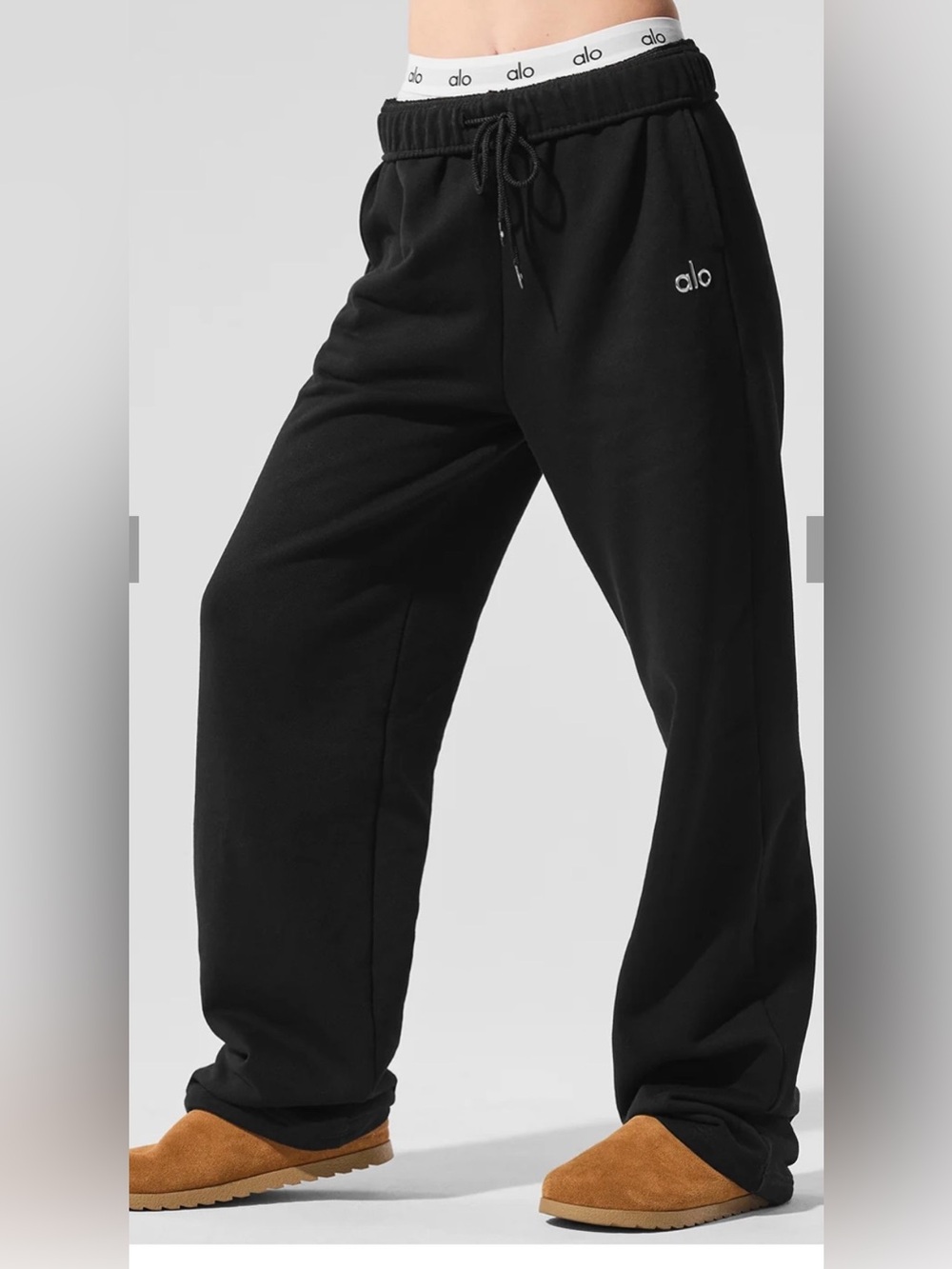 NWT ALO Yoga Accolade Straight Leg Sweatpant – Black – Size L